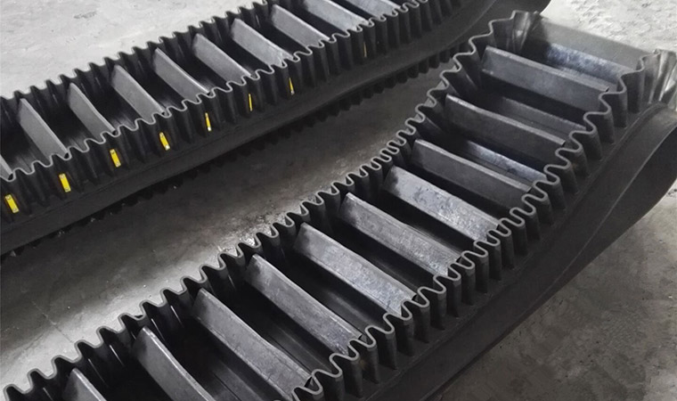 橡胶挡边（大倾角）带